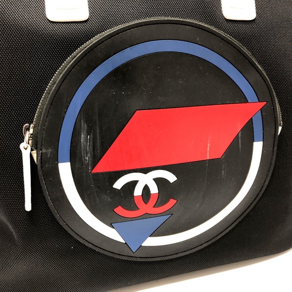 CHANEL Black Shoulder Bag - Picture 6 of 16